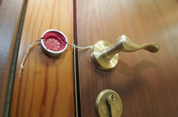 Печати, накладки на двери